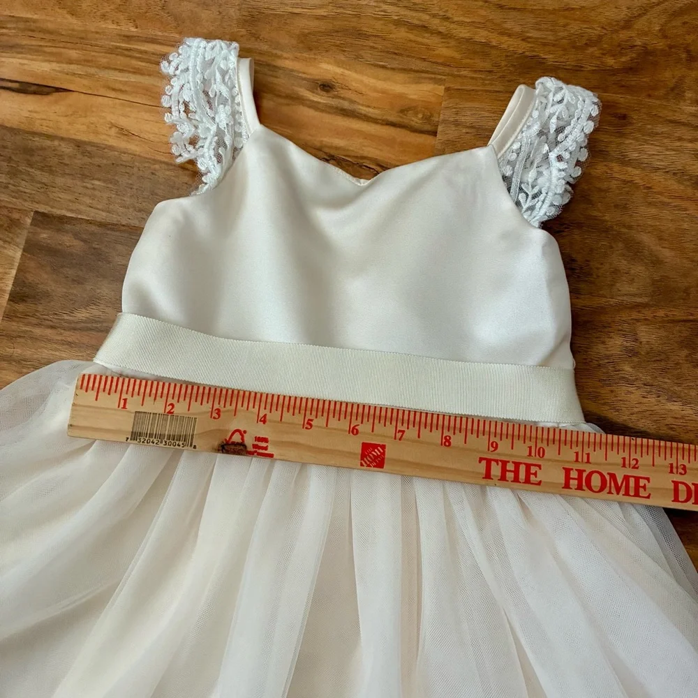 David’s Bridal Size 4 Ivory Flower Girl Dress With Bow Worn Once - Picture 12 of 14